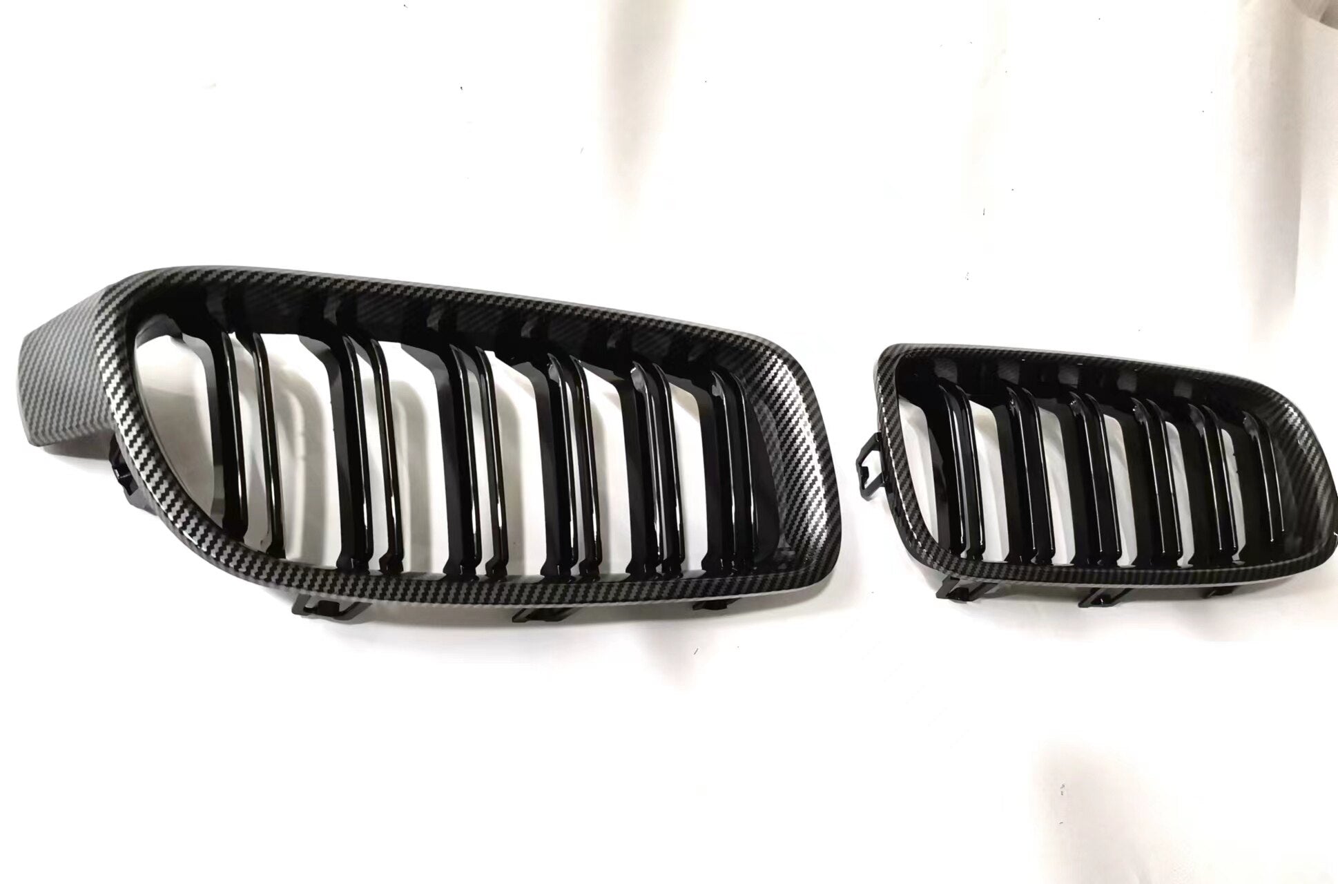 BMW Kidney Grille - Gloss Black Front Grille, F30 3 Series (2012-19) - Double Line Carbon Pattern